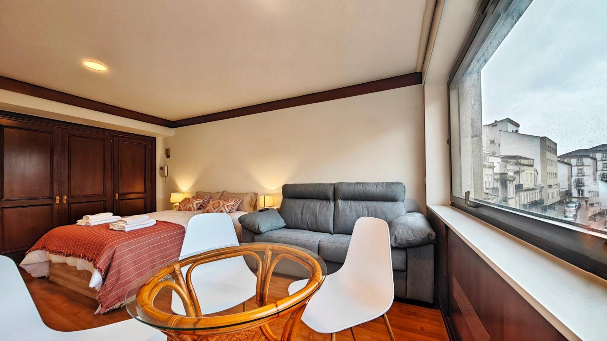 Centro Vigo Estudio Puerta Del Sol Exteriör bild